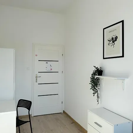 Stary Trakt 99 P2 Homestay *